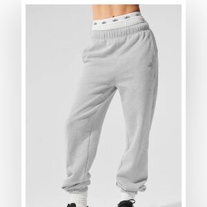 Alo Accolade Sweats in athletic heather grey